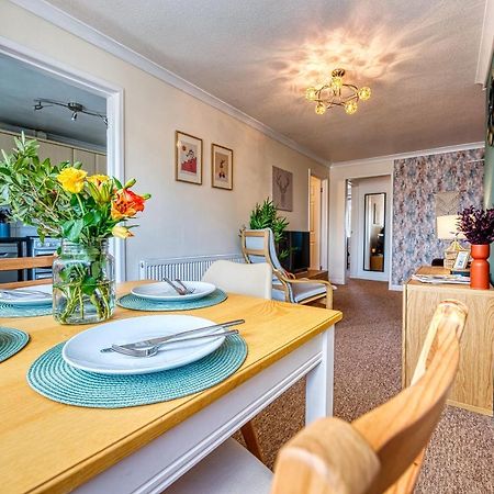 Cosy 3 Bed Apartment In Southam, Sleeps 6 Southam  Kültér fotó